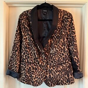 NWOT Torrid Women's Leopard Print Blazer